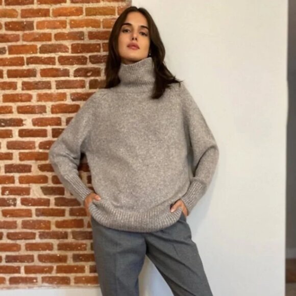 Aritzia Babaton Alpaca DAY OFF TURTLENECK Sweater Grey - Picture 4 of 11